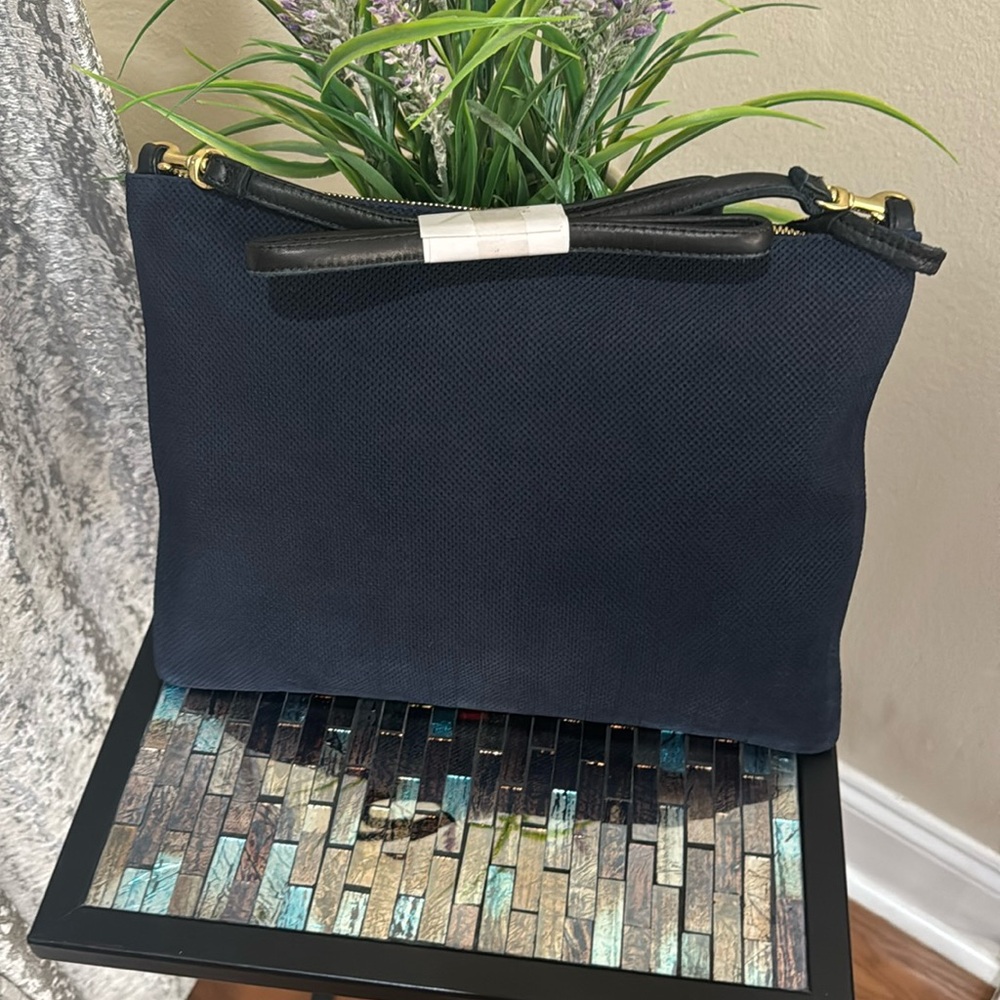 Clare V . sac Bretella Pertorated Suede Crossbody bag - Picture 3 of 16